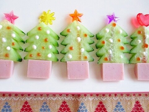 キュウリとお魚ソーセージで☆ぷちクリスマスツリー♪